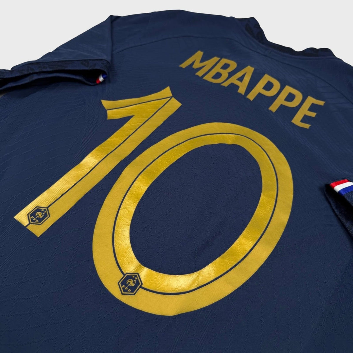 2022/23 France Domicile - Mbappe 10 *PRO* (M) - Iconic Football Shop