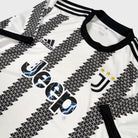 2022/23 Juventus Domicile (L) - Iconic Football Shop