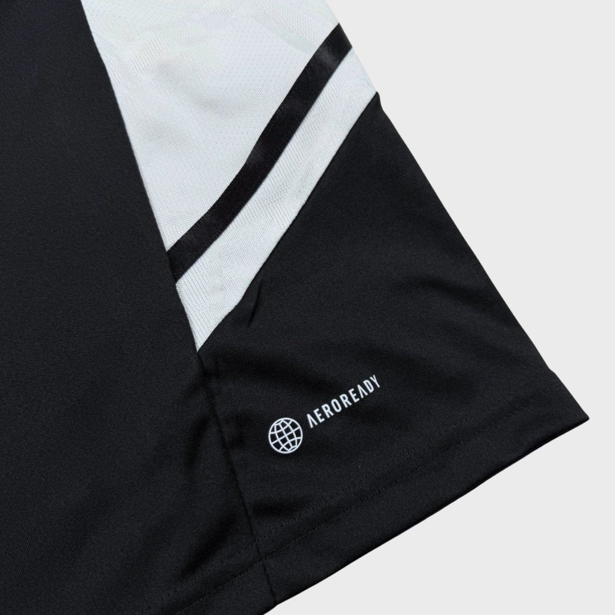 2022/23 Juventus Entraînement (2XL) - Iconic Football Shop