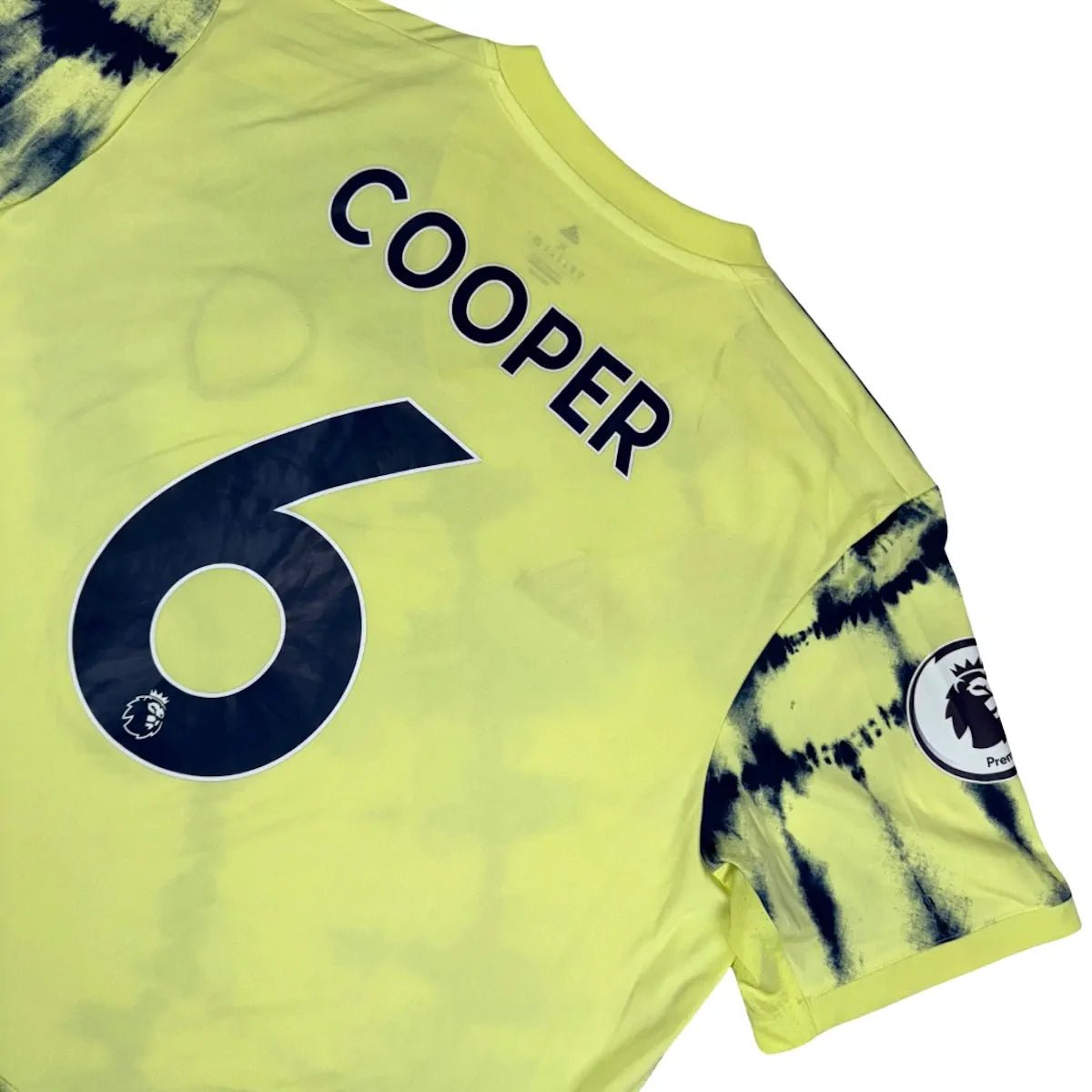 2022/23 Leeds Extérieur - Cooper 6 (XL) - Iconic Football Shop