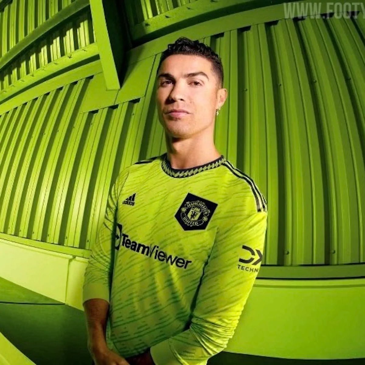2022/23 Manchester United Third (M) - Iconic Football Shop