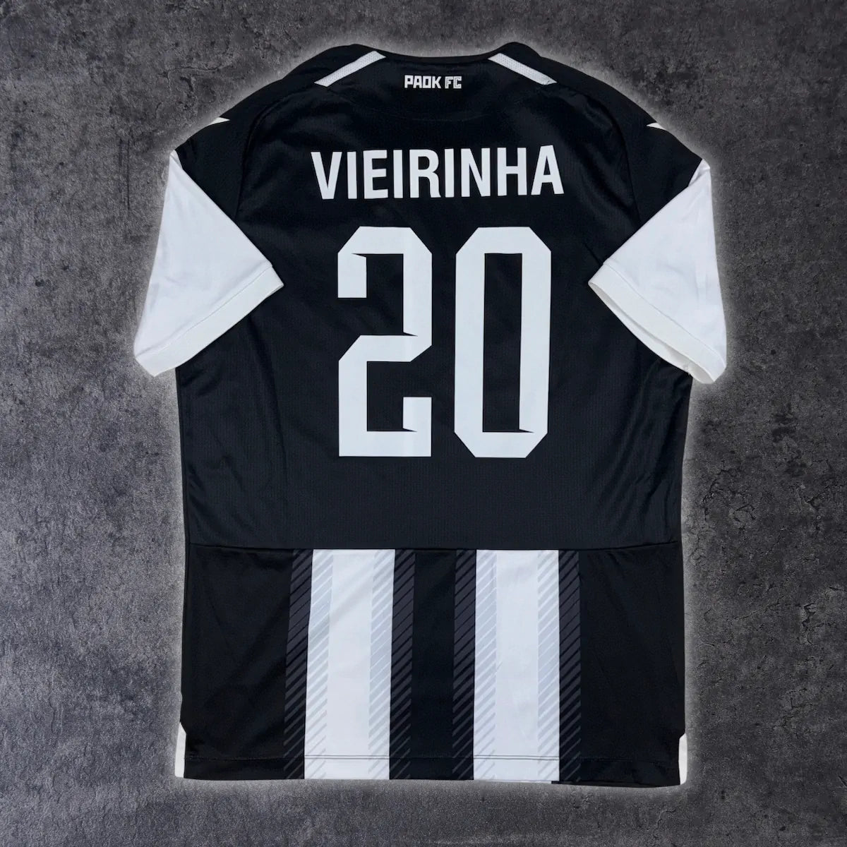 2022/23 PAOK Domicile - Vieirinha 20 (L) - Iconic Football Shop