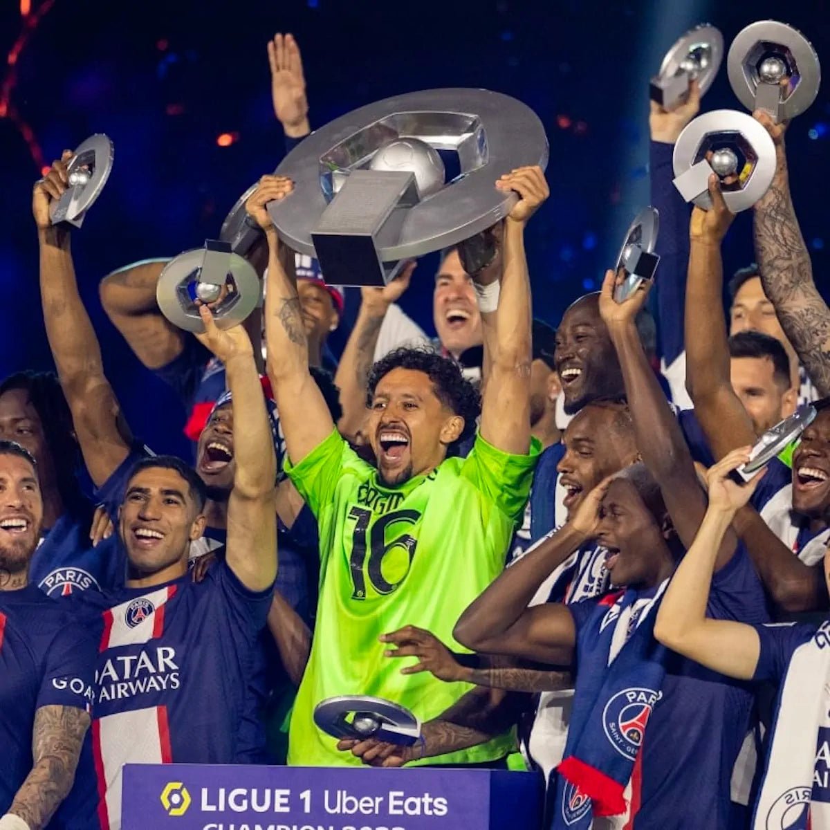 2022/23 PSG Entraînement (XL) - Iconic Football Shop