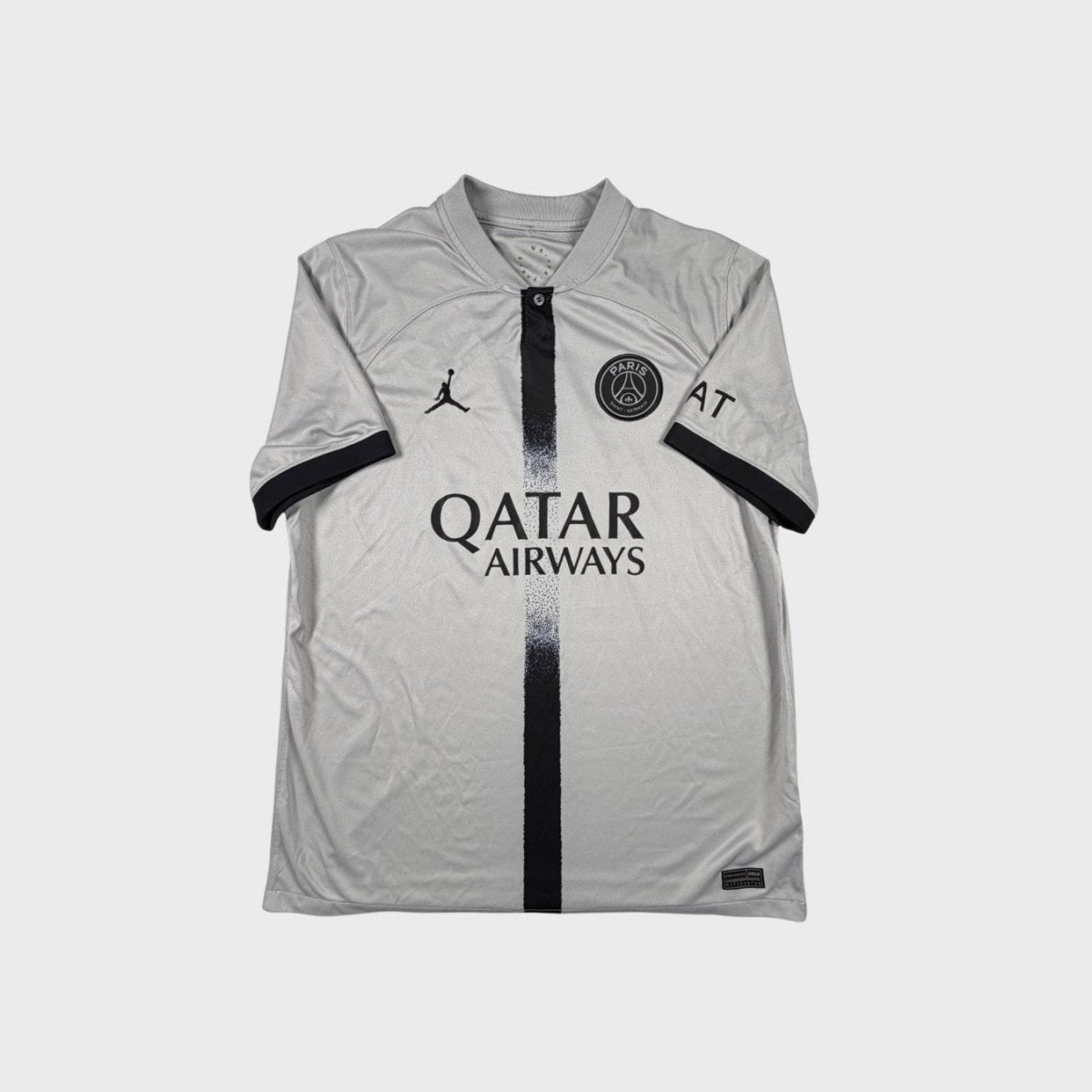 2022/23 PSG Extérieur (L) - Iconic Football Shop