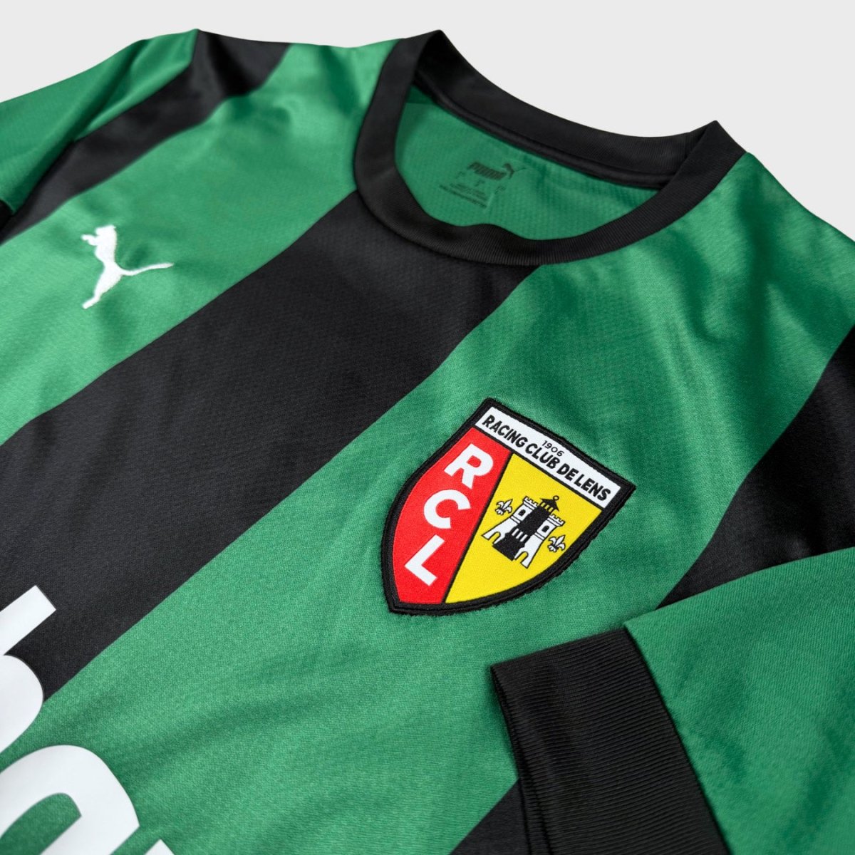 2022/23 RC Lens Extérieur (L) - Iconic Football Shop