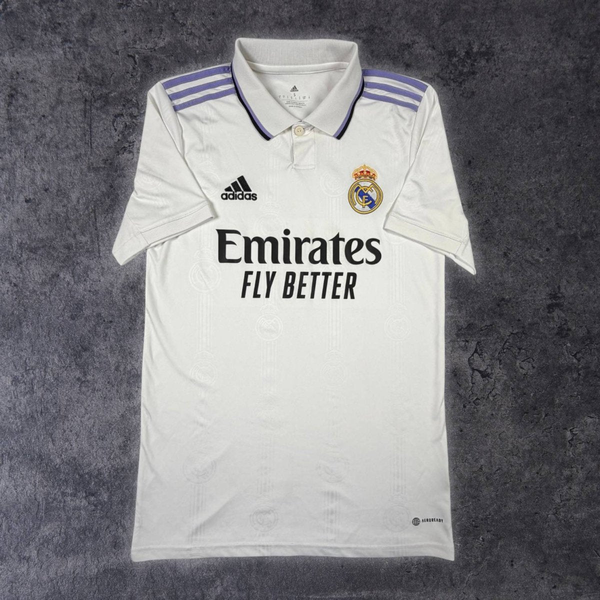 2022/23 Real Madrid Domicile (S) - Iconic Football Shop