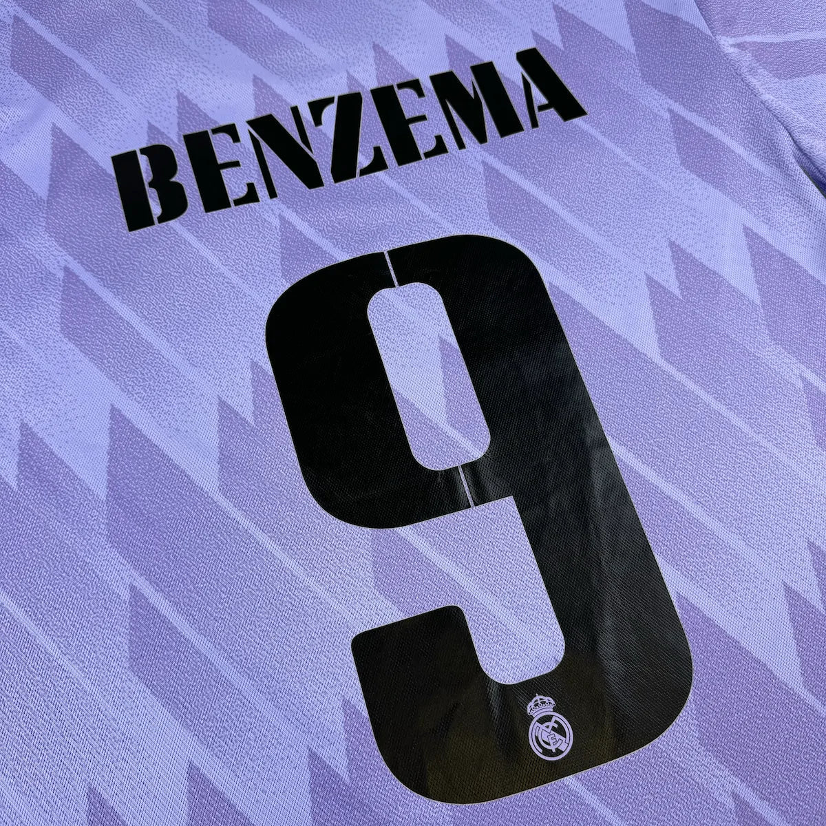 2022/23 Real Madrid Extérieur - Benzema 9 (XL) - Iconic Football Shop