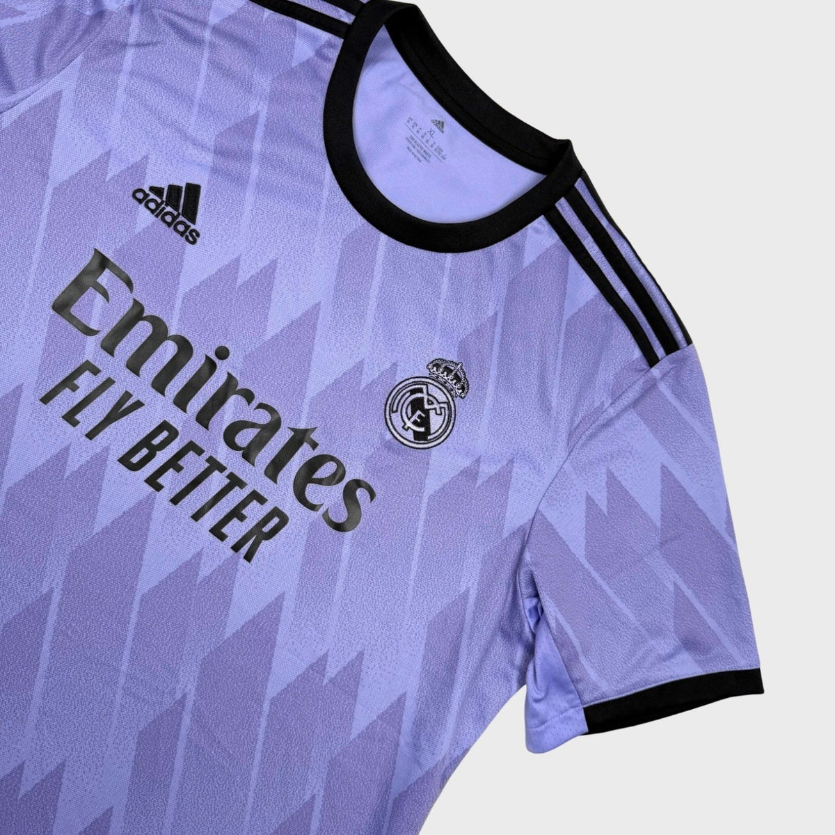 2022/23 Real Madrid Extérieur (XL) - Iconic Football Shop