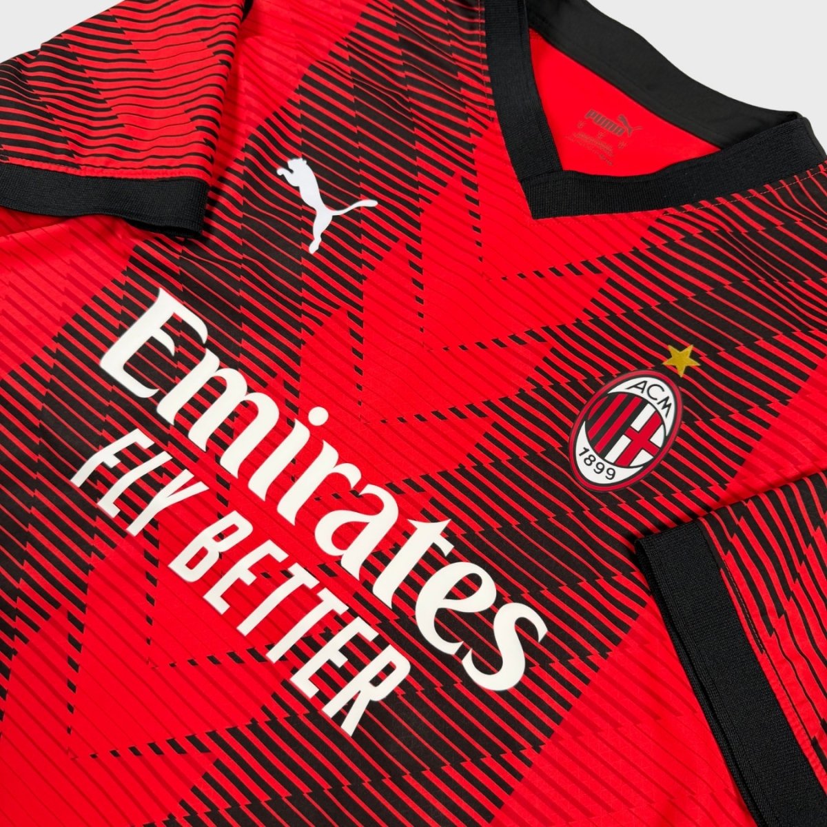 2023/24 AC Milan Domicile *PRO* (M) - Iconic Football Shop
