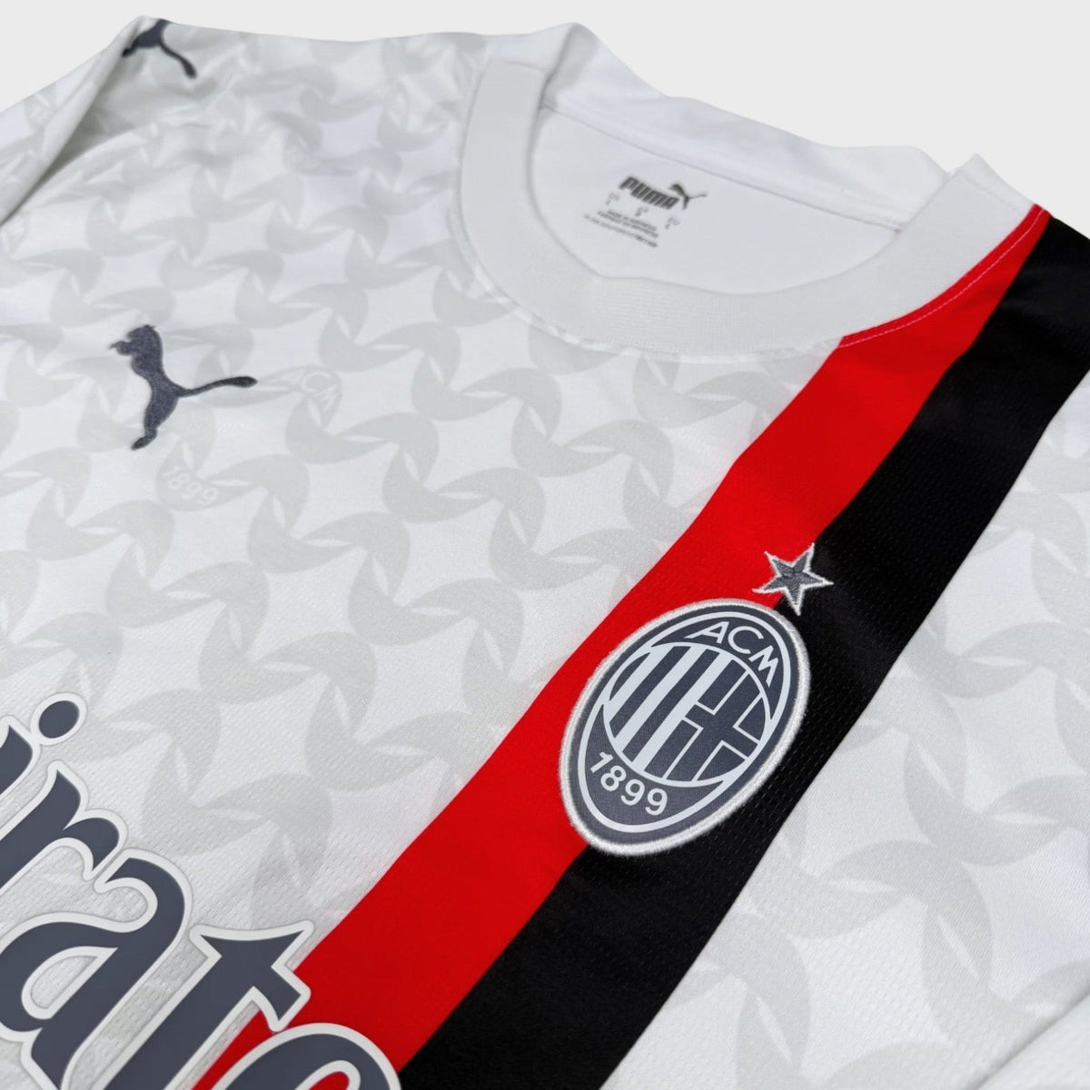 2023/24 AC Milan Extérieur (L) - Iconic Football Shop