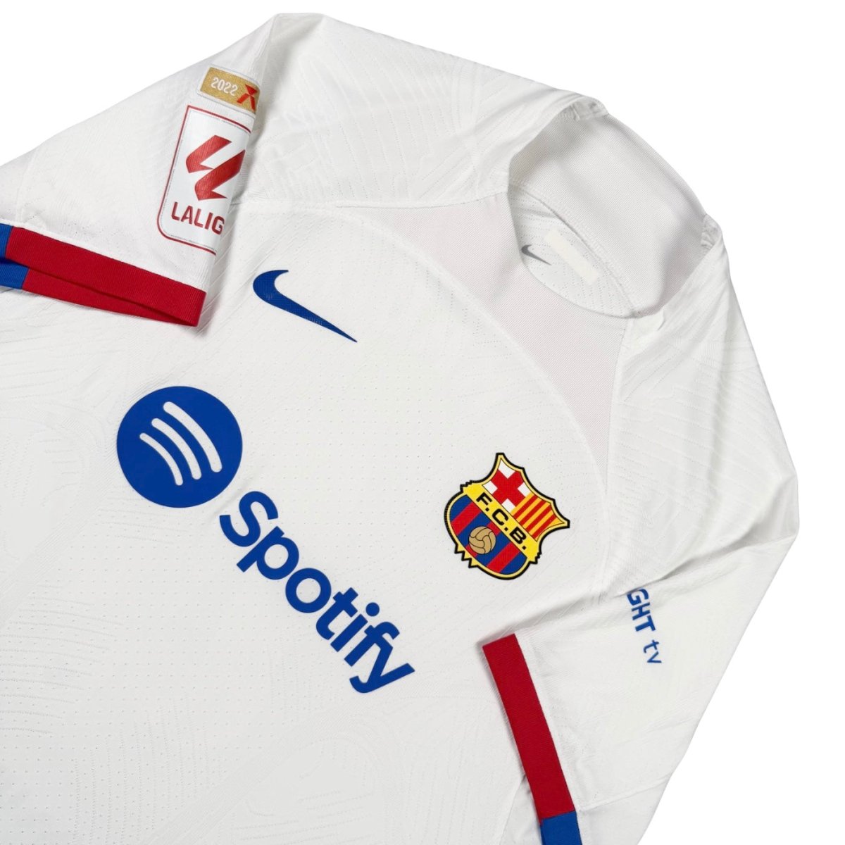 2023/24 Barcelone Extérieur - R. Araujo 4 *PRO* (L) - Iconic Football Shop