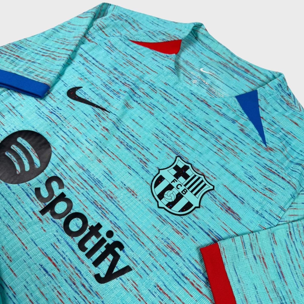 2023/24 Barcelone Third *PRO + SHORT* (L) - Iconic Football Shop