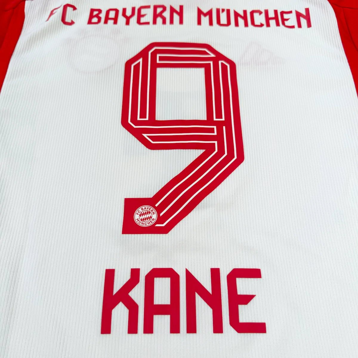 2023/24 Bayern Munich Domicile - Kane 9 (S) - Iconic Football Shop