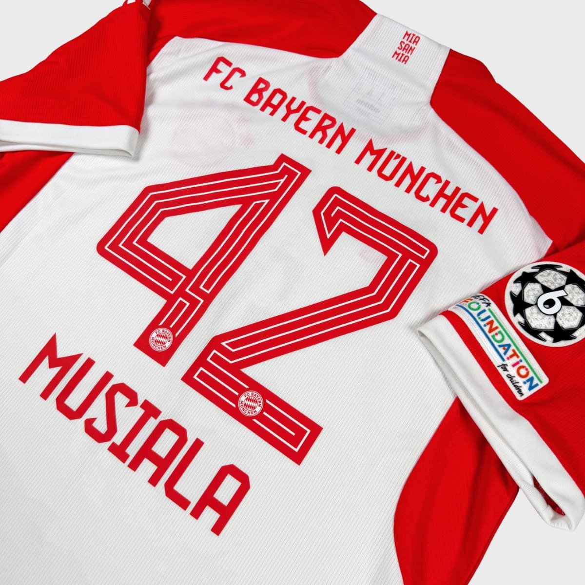 2023/24 Bayern Munich Domicile - Musiala 42 (XL) - Iconic Football Shop