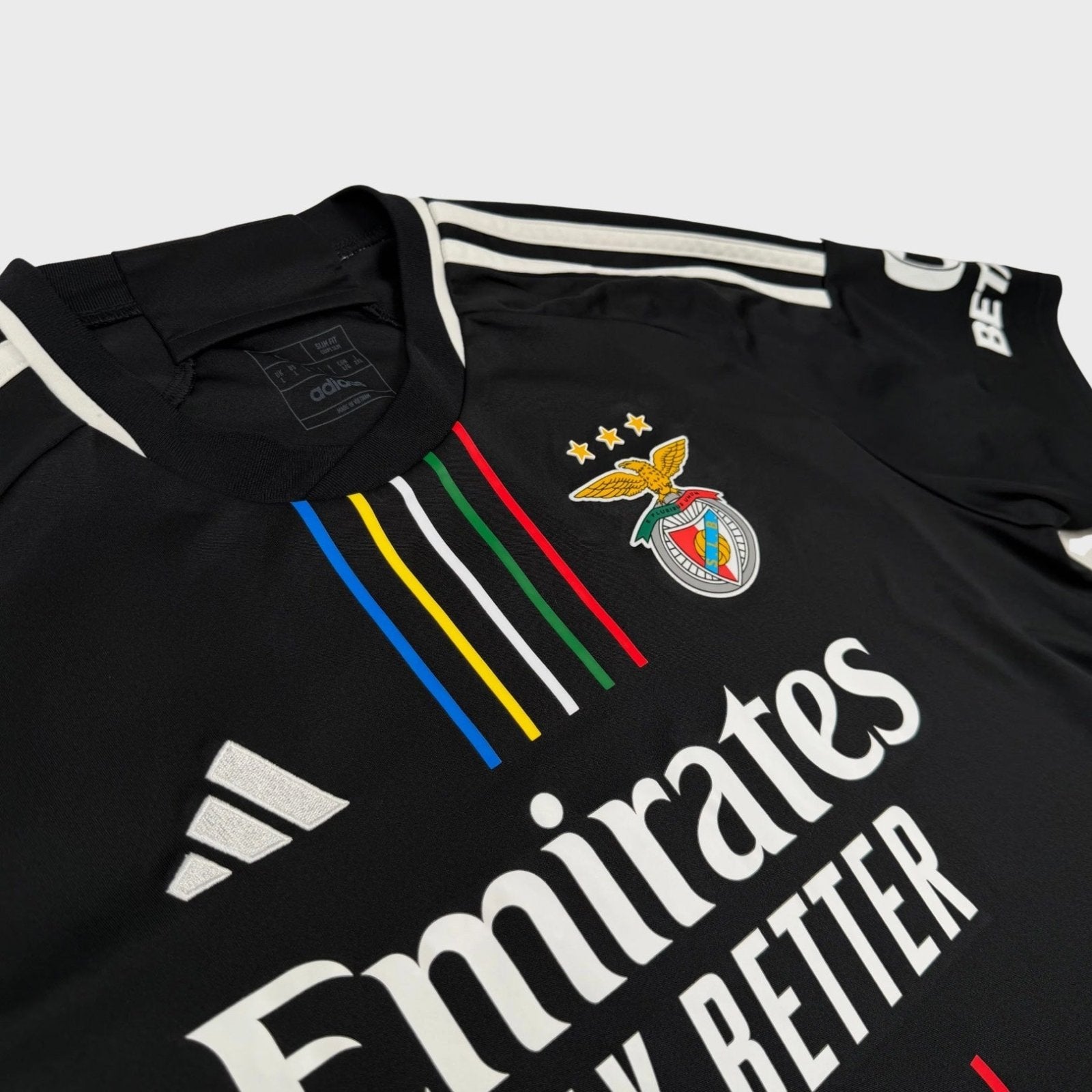 2023/24 Benfica Extérieur *120 ANS* (L) - Iconic Football Shop