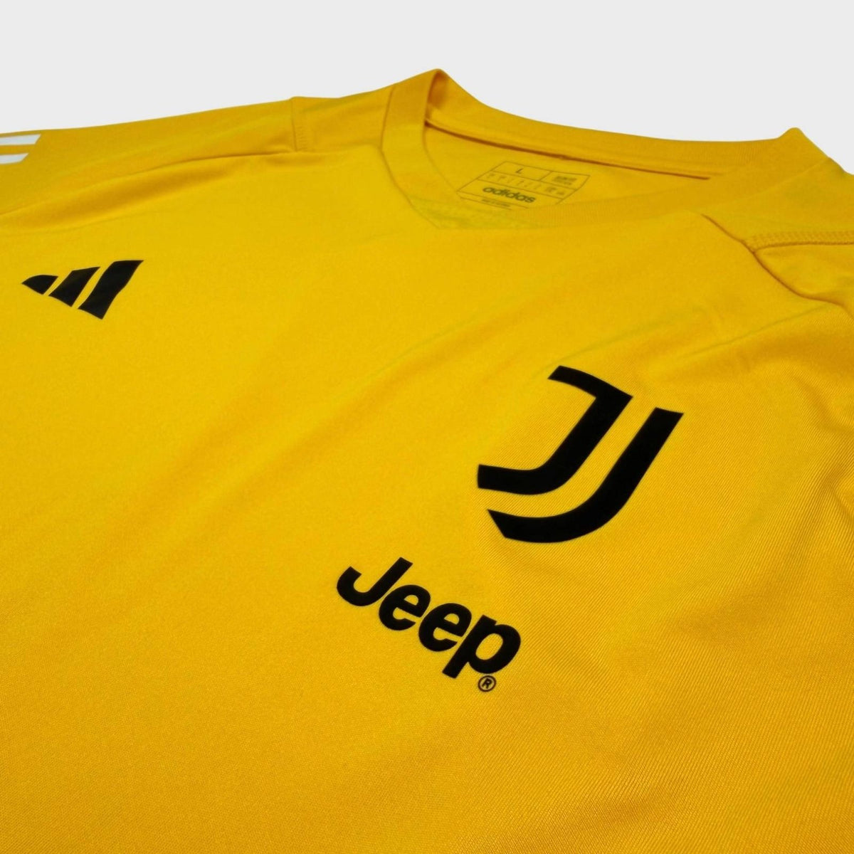 2023/24 Juventus Entraînement (L) - Iconic Football Shop