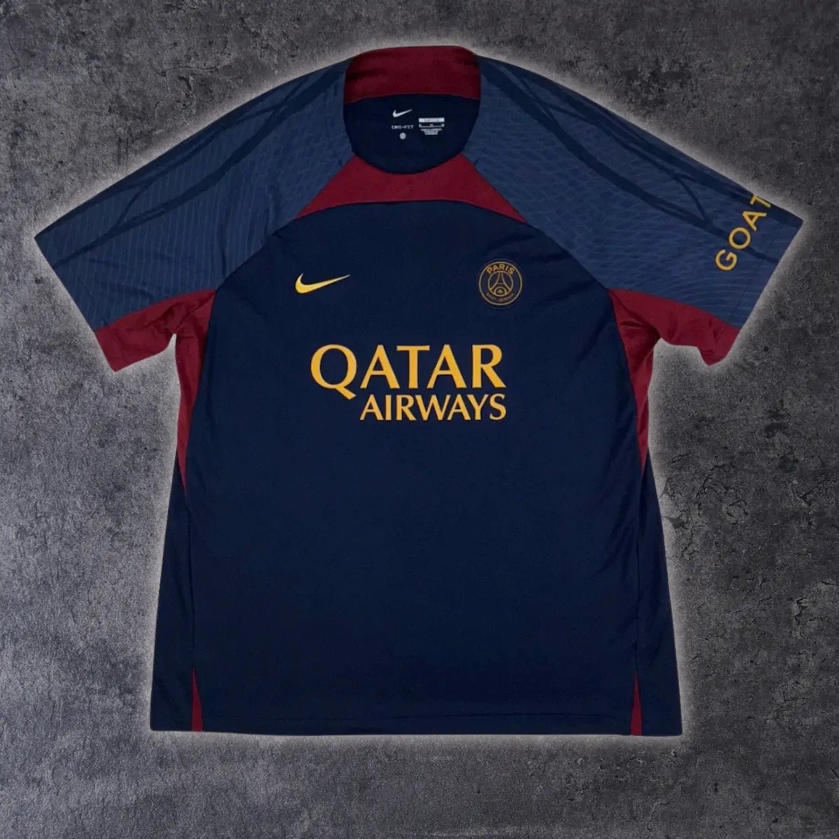 2023/24 PSG Entraînement (XL) - Iconic Football Shop