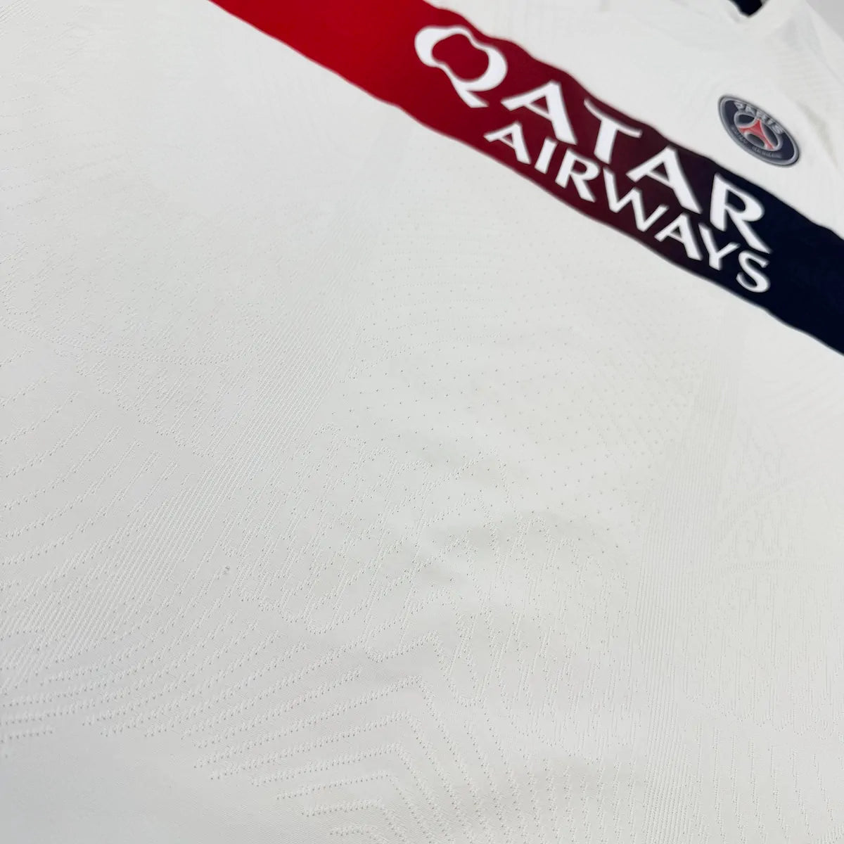 2023/24 PSG Extérieur - Kimpembe 3 *PRO* (XL) - Iconic Football Shop
