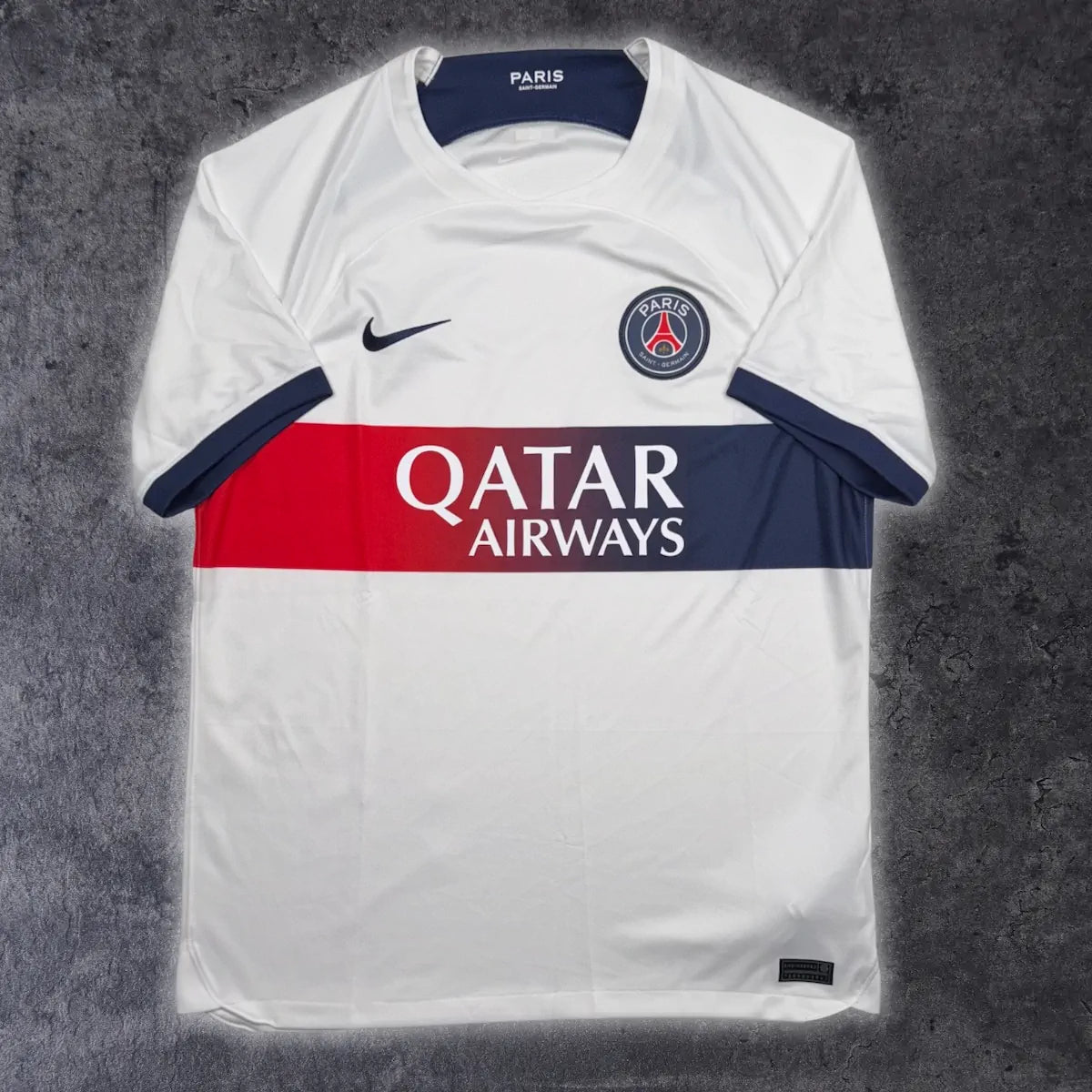 2023/24 PSG Extérieur (L) - Iconic Football Shop
