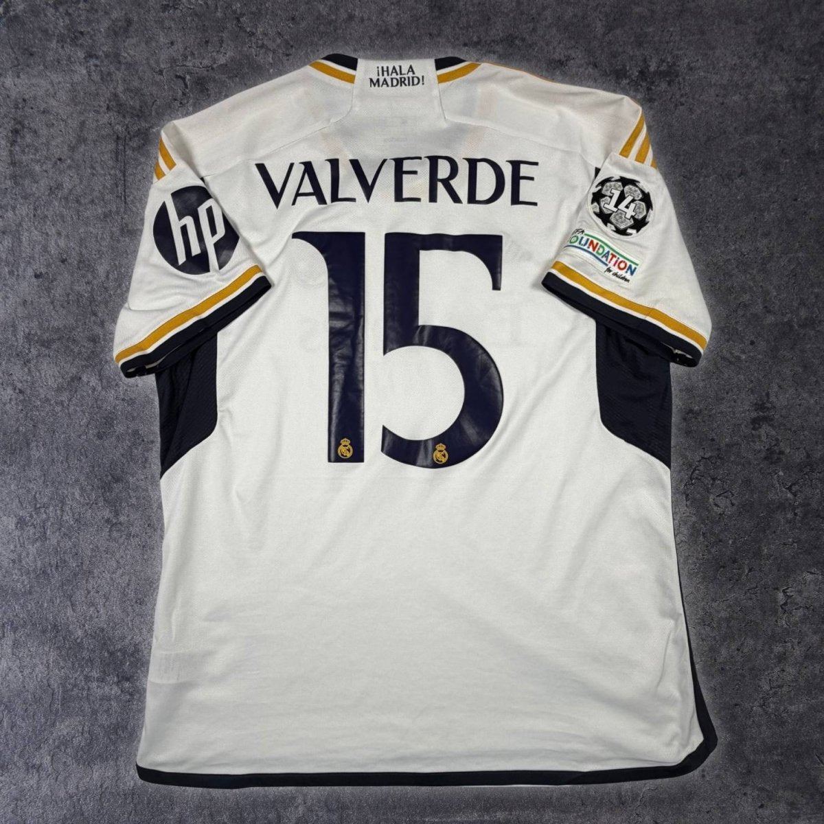 2023/24 Real Madrid Domicile - Valverde 15 (XL) - Iconic Football Shop