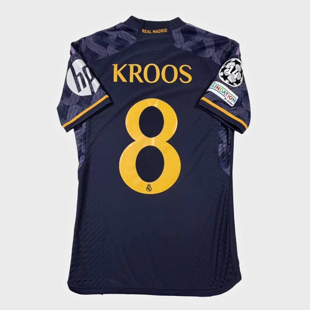 2023/24 Real Madrid Extérieur - Kroos 8 *PRO / UCL* (XS) - Iconic Football Shop