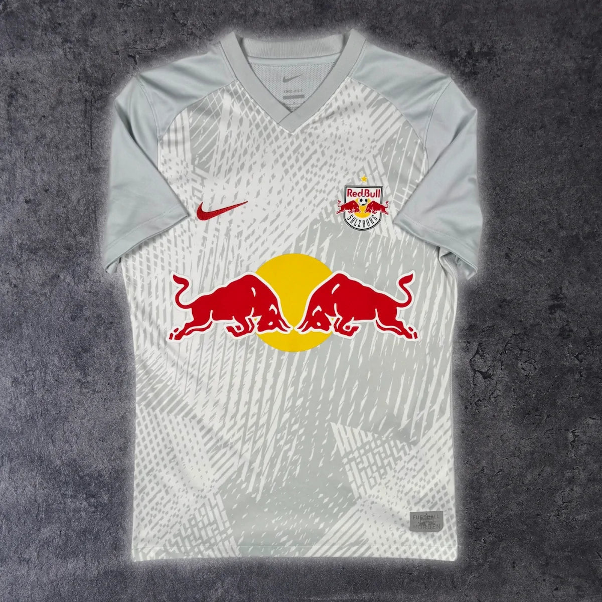 2023/24 Salzbourg Domicile (M) - Iconic Football Shop
