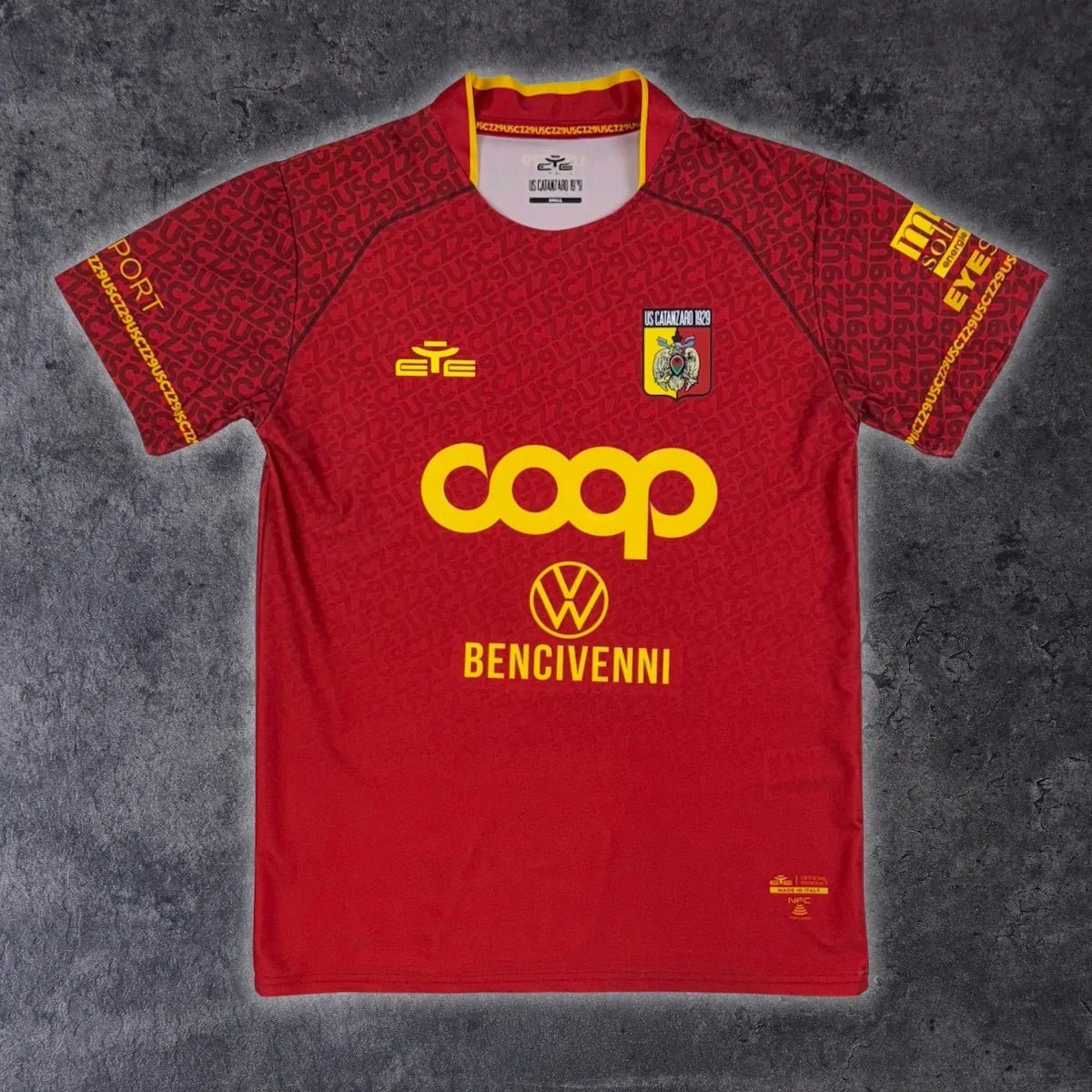 2023/24 US Catanzaro Domicile (S) - Iconic Football Shop