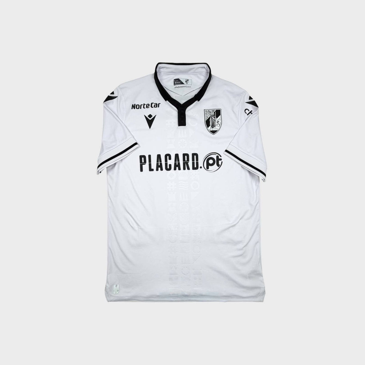 2023/24 Vitoria Guimaraes Domicile (L) - Iconic Football Shop