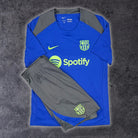 2024/25 Barcelone Entraînement *COMPLET* (M) - Iconic Football Shop