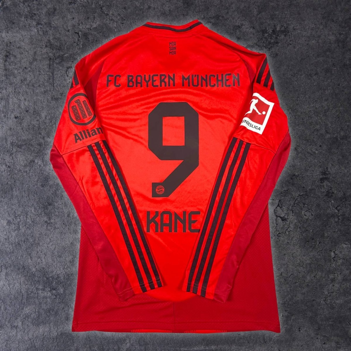 2024/25 Bayern Munich Domicile - Kane 9 (S) - Iconic Football Shop