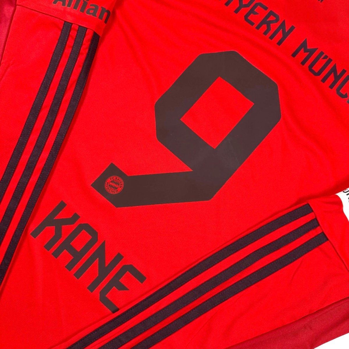 2024/25 Bayern Munich Domicile - Kane 9 (S) - Iconic Football Shop