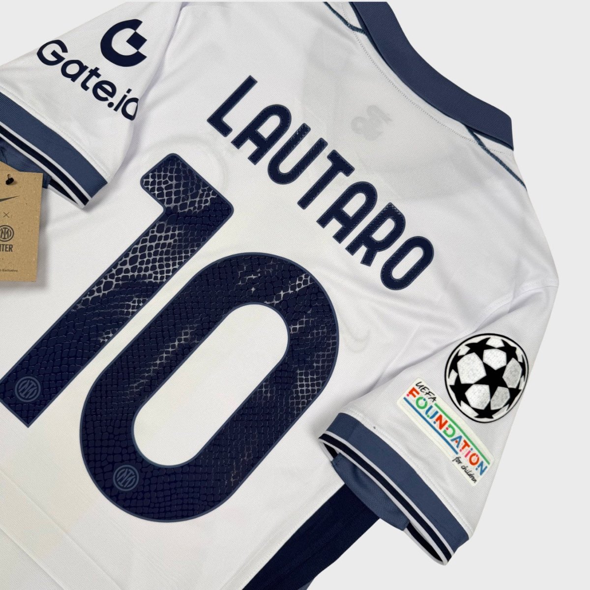 2024/25 Inter Milan Extérieur - Lautaro 10 (S) - Iconic Football Shop