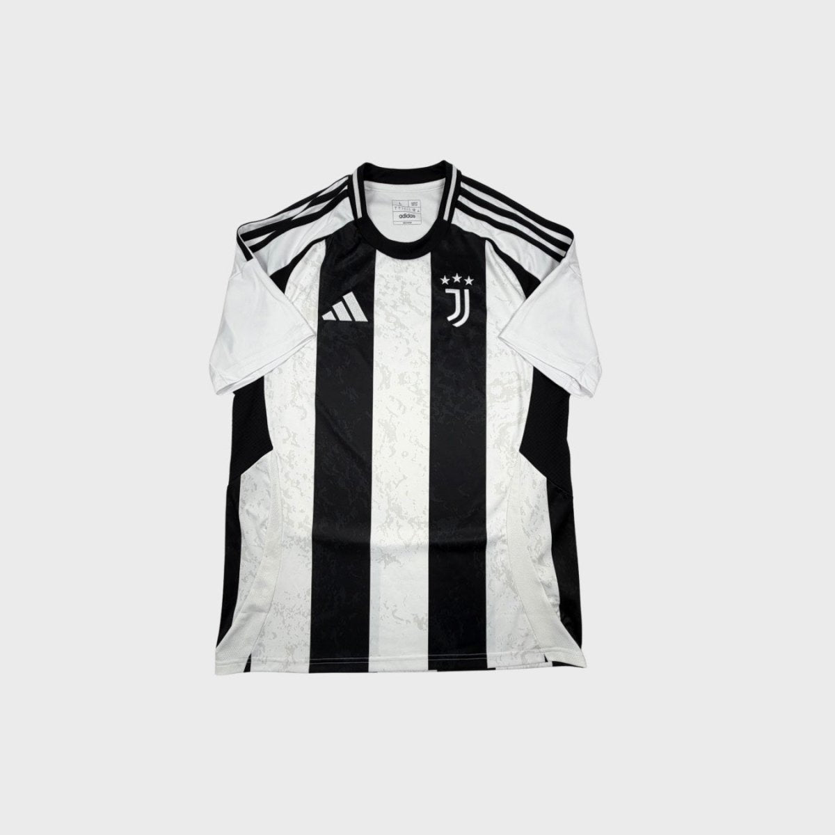 2024/25 Juventus Domicile (L) - Iconic Football Shop