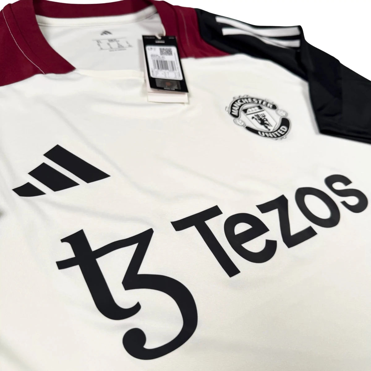 2024/25 Manchester United Entraînement (XL) - Iconic Football Shop