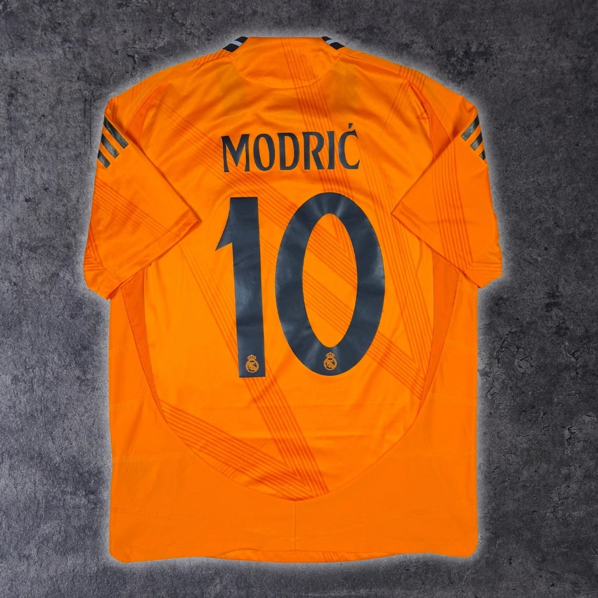 2024/25 Real Madrid Extérieur - Modric 10 *PRO* (L) - Iconic Football Shop