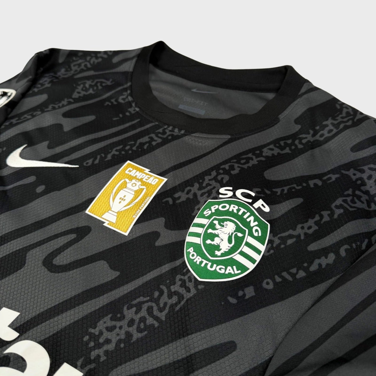 2024/25 Sporting Portugal Goal Keeper - Gyökeres 9 (S) - Iconic Football Shop