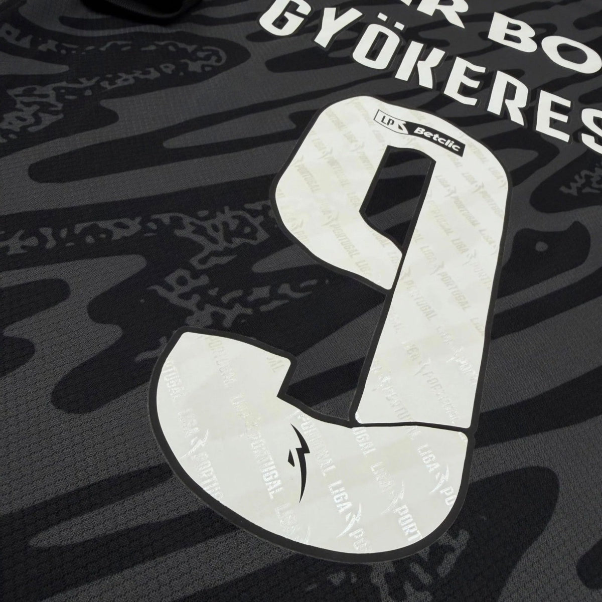2024/25 Sporting Portugal Goal Keeper - Gyökeres 9 (S) - Iconic Football Shop