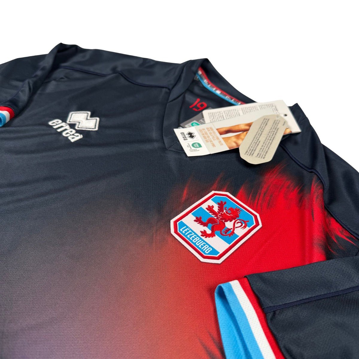 2024/26 Luxembourg Extérieur (L) - Iconic Football Shop