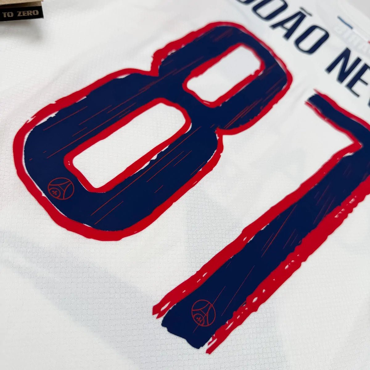 2024/26 PSG Extérieur - João Neves 87 (M) - Iconic Football Shop