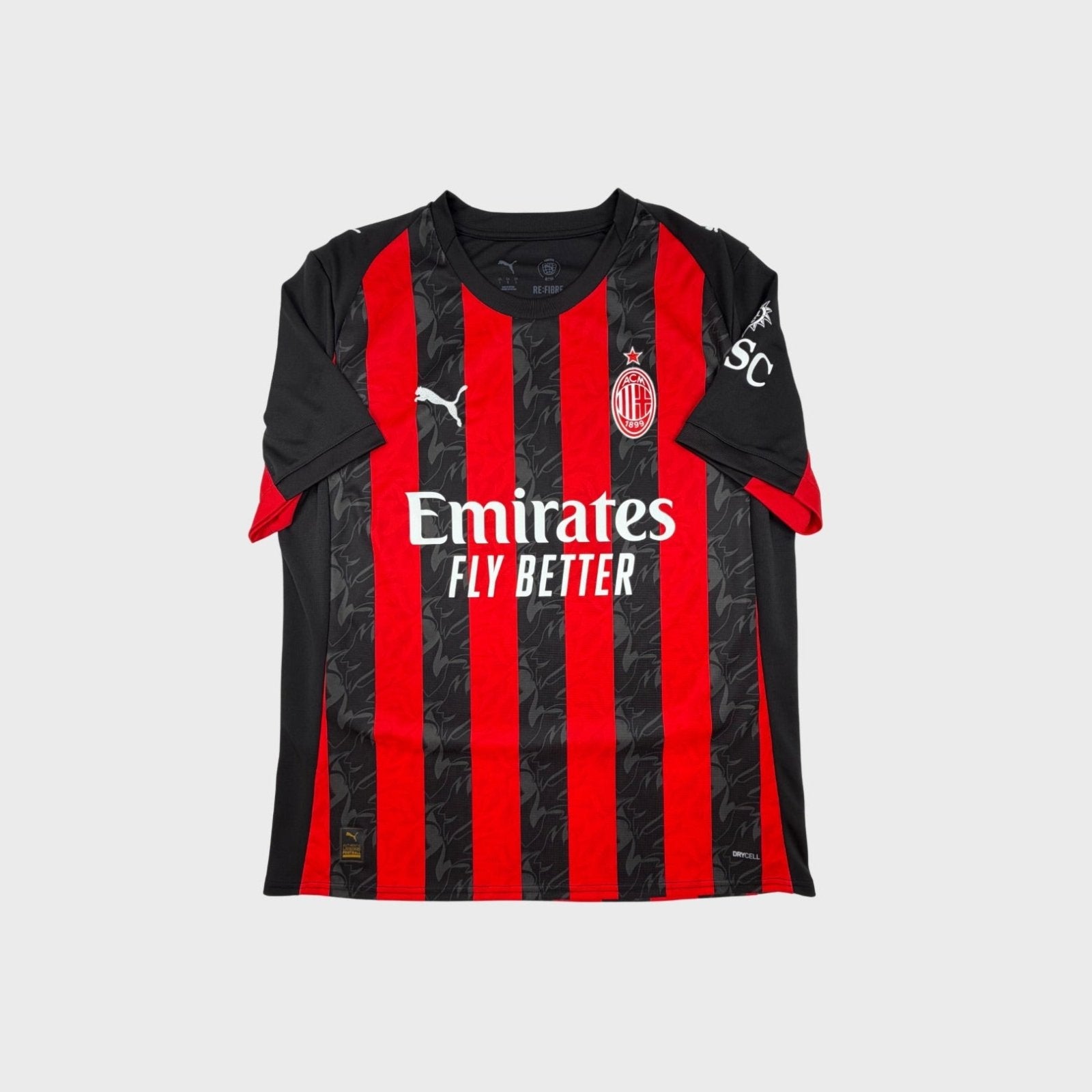 2025/26 AC Milan Domicile (L) - Iconic Football Shop
