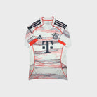 2025/26 Bayern Munich Extérieur - Olise 17 (S) - Iconic Football Shop