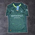 2025/26 Manchester City Fourth *EA SPORTS FC* (S) - Iconic Football Shop