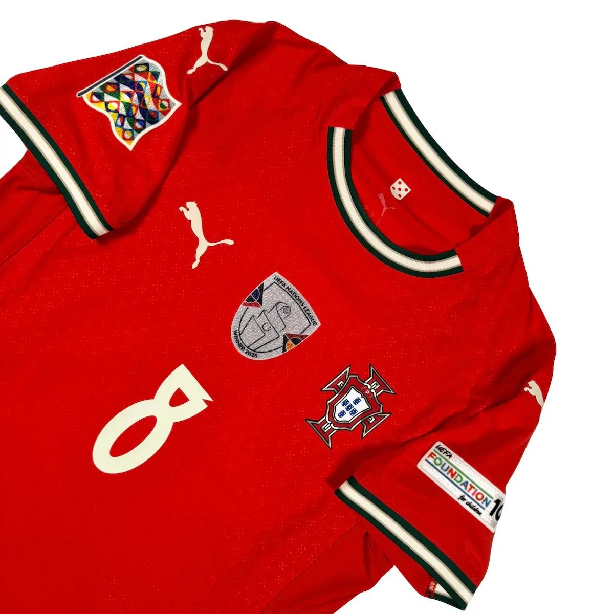 2025/26 Portugal Domicile - B. Fernandes 8 *PRO* (S) - Iconic Football Shop