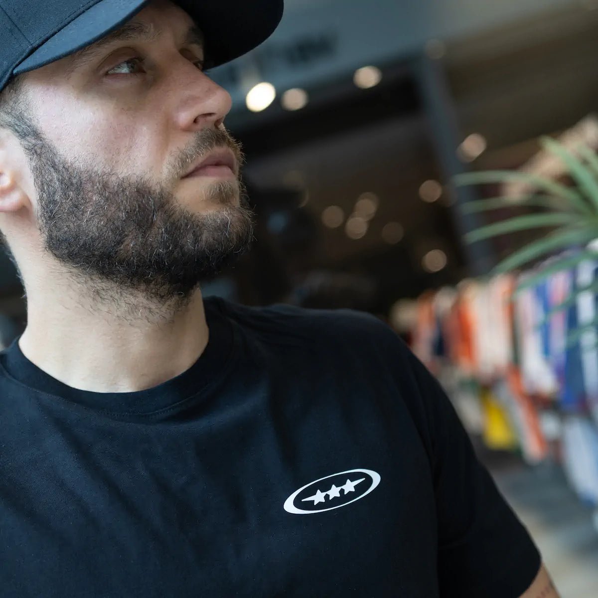T-shirt ULTRAS - BLACK - Iconic Football Shop