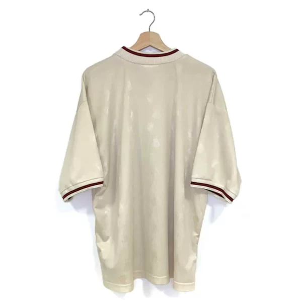 1996_97-Liverpool-Extérieur-(XL)1
