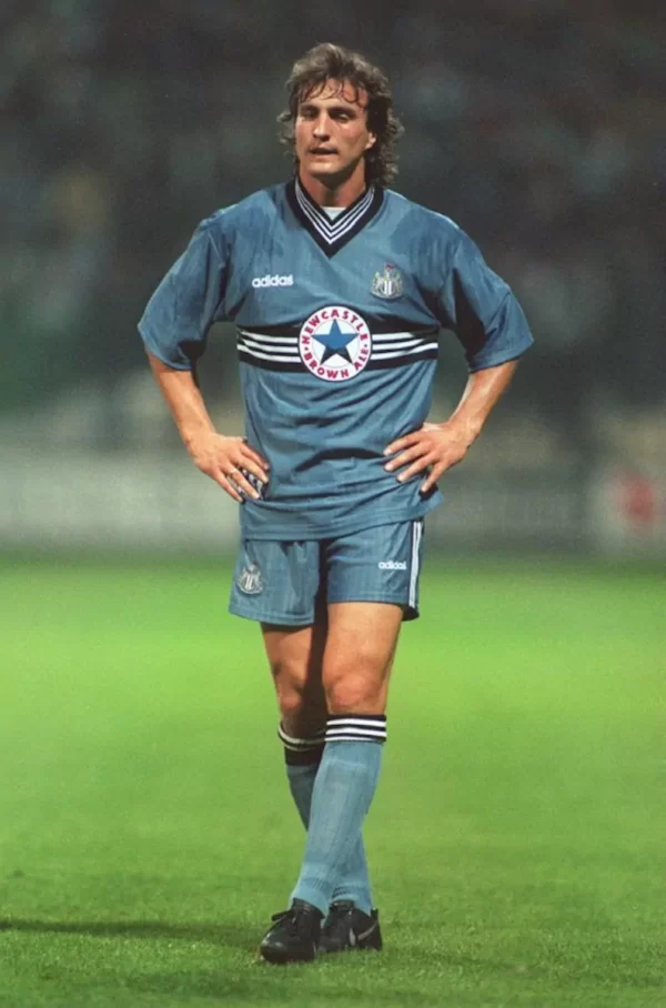 1996_97-Newcastle-Extérieur-(S)1
