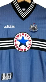 1996_97-Newcastle-Extérieur-(S)1