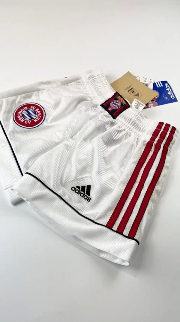 1998_00-Bayern_Munich-Short-(8a)1