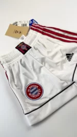 1998_00-Bayern_Munich-Short-(8a)1