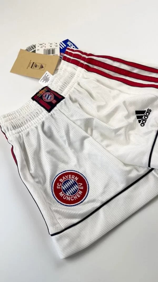 1998_00-Bayern_Munich-Short-(8a)1